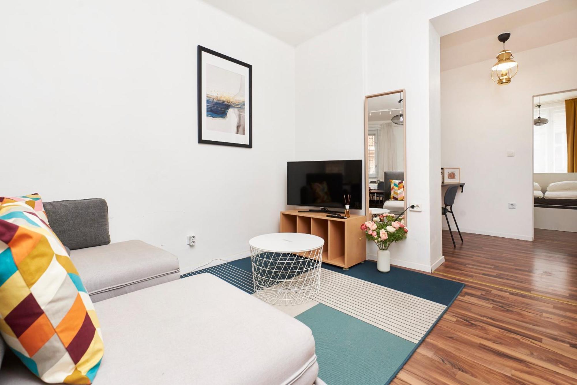 U Home Central Βουδαπέστη Εξωτερικό φωτογραφία